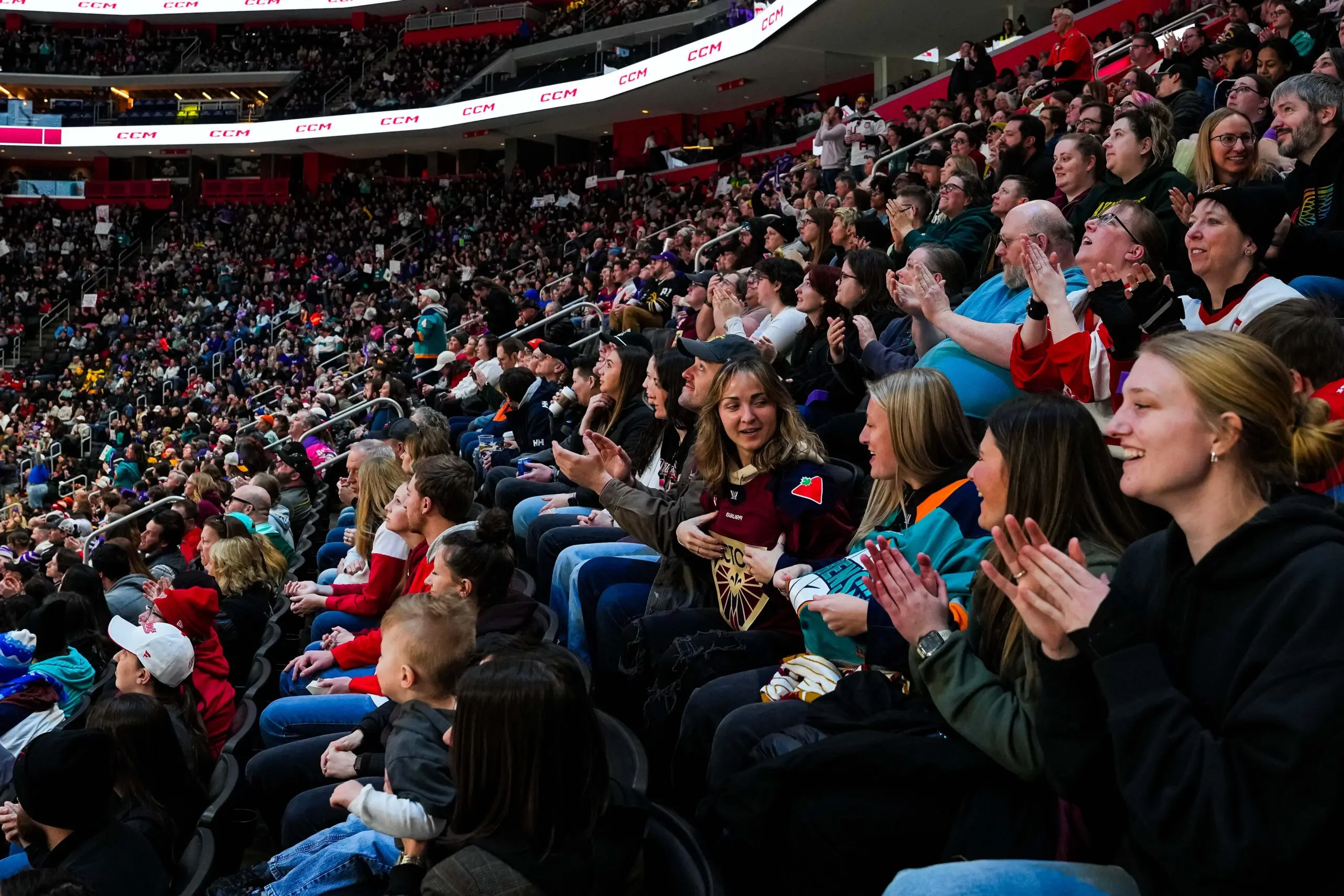 New York Sirens vs. Montreal Victoire - Detroit