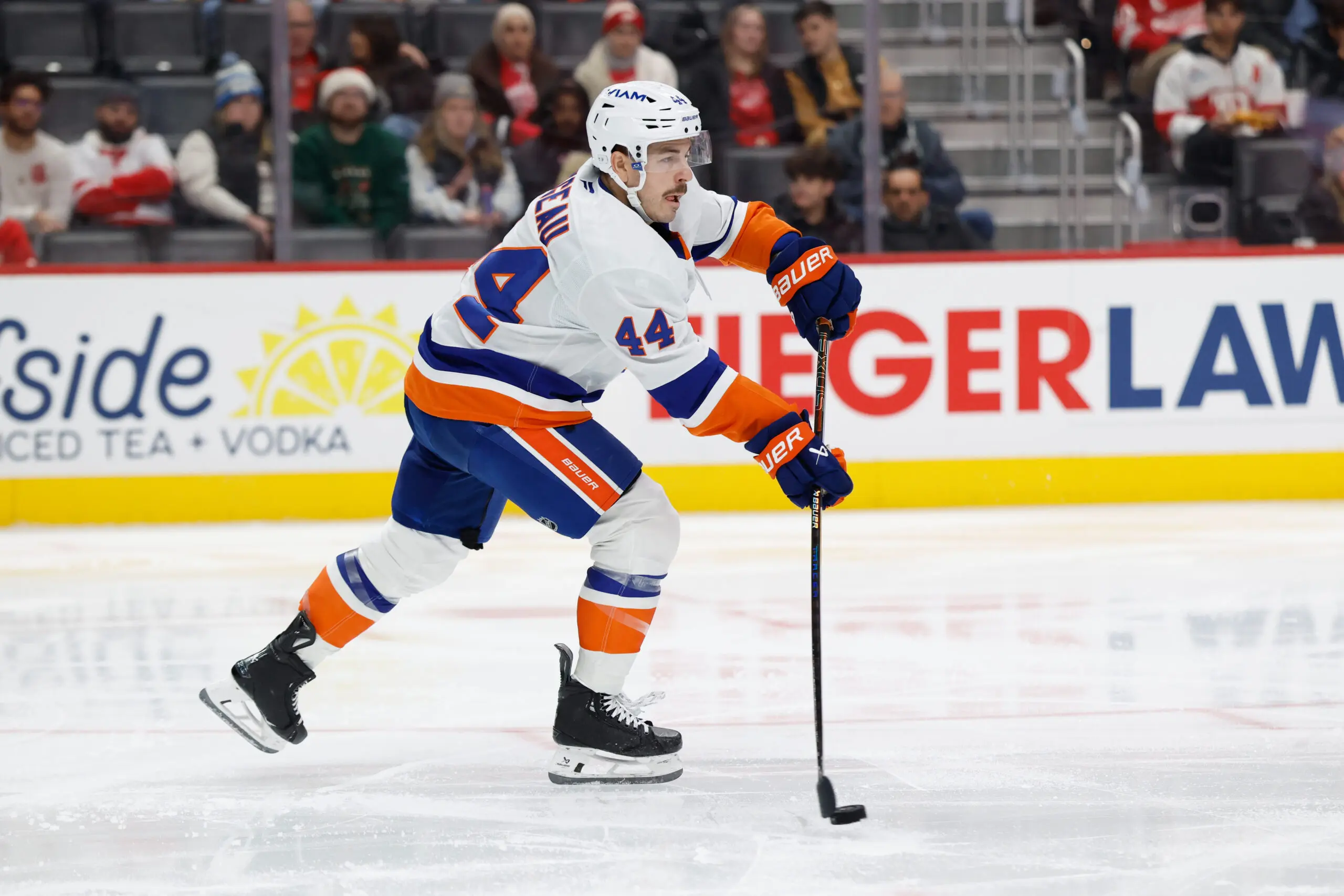 The deal will carry an average annual value of $4.85 million.