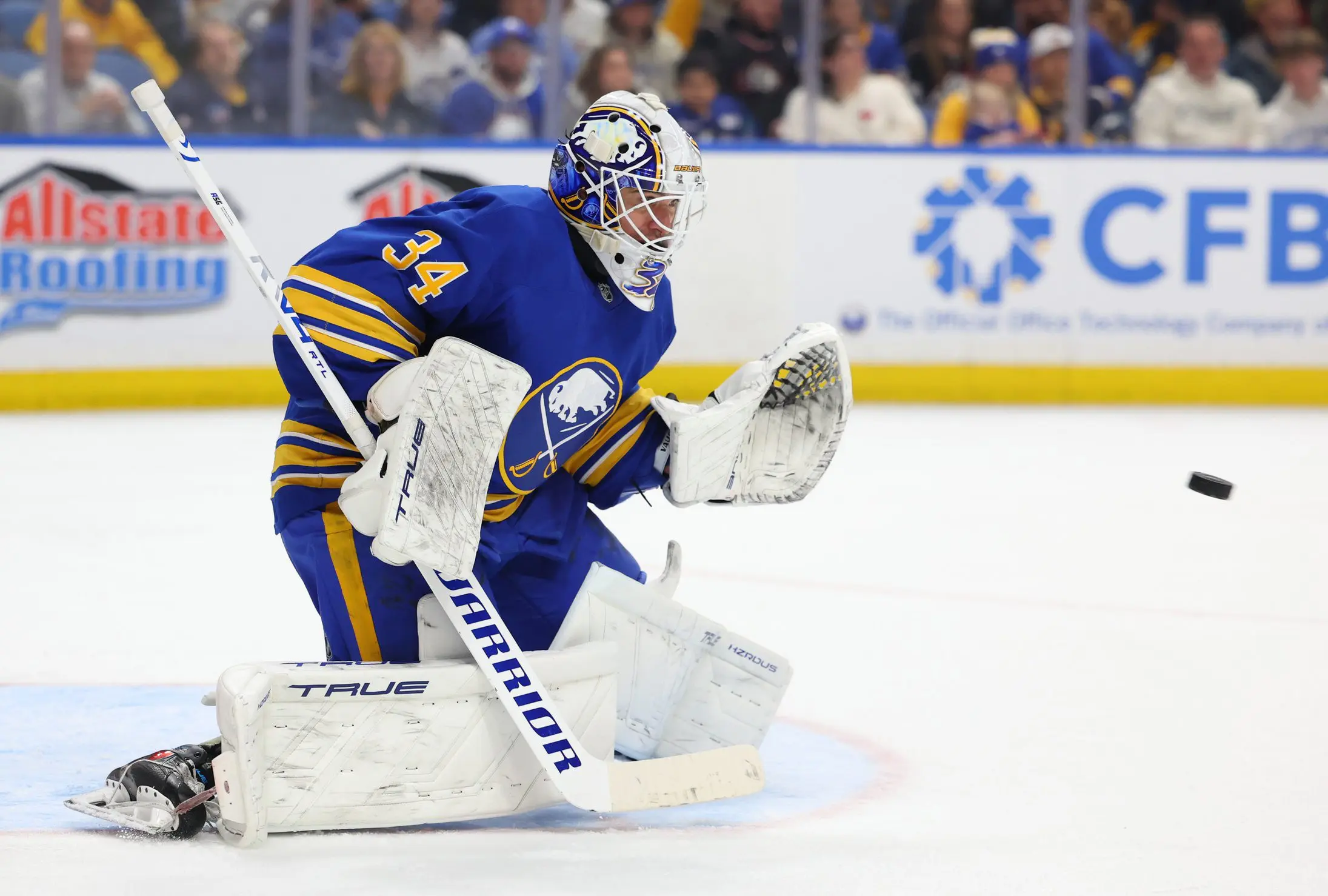 Sabres start Alex Lyon in goal for Game 6 against Canadiens