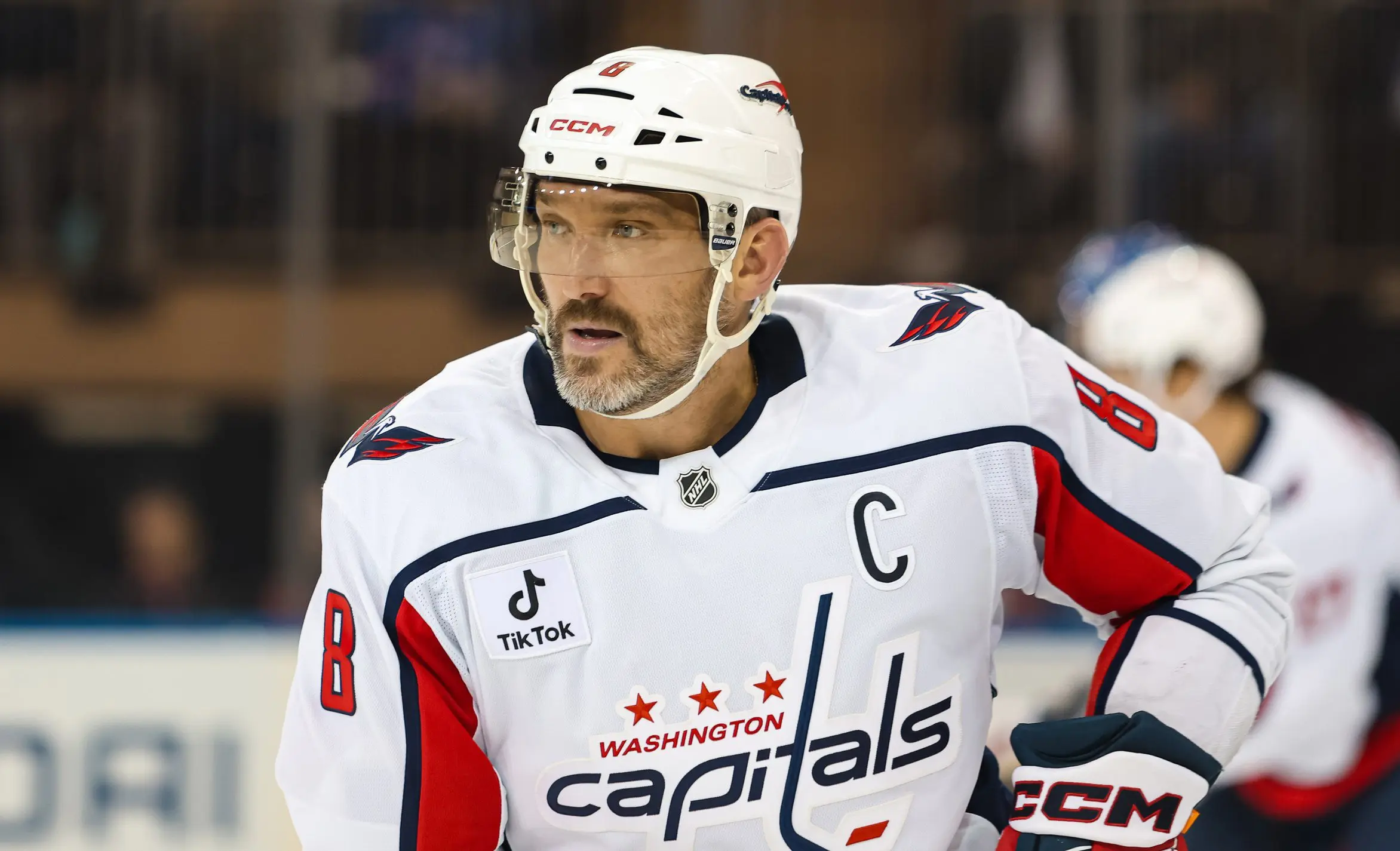 Capitals’ Ovechkin surprises fans who drink beer every week in his honor