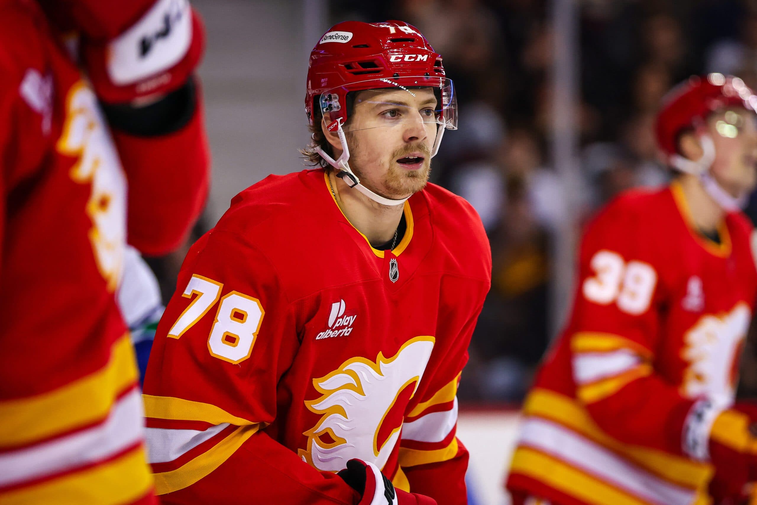 Flames sign Brennan Othmann to one-year contract