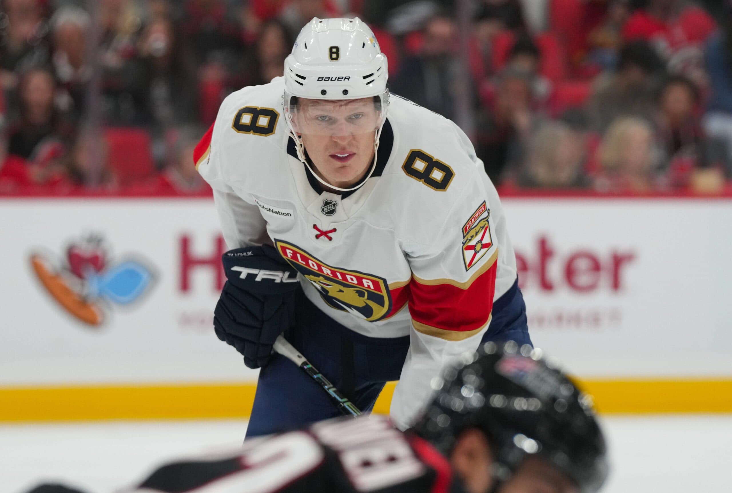Senators fans chant ‘Brady sucks’ in Tkachuk’s return to Ottawa