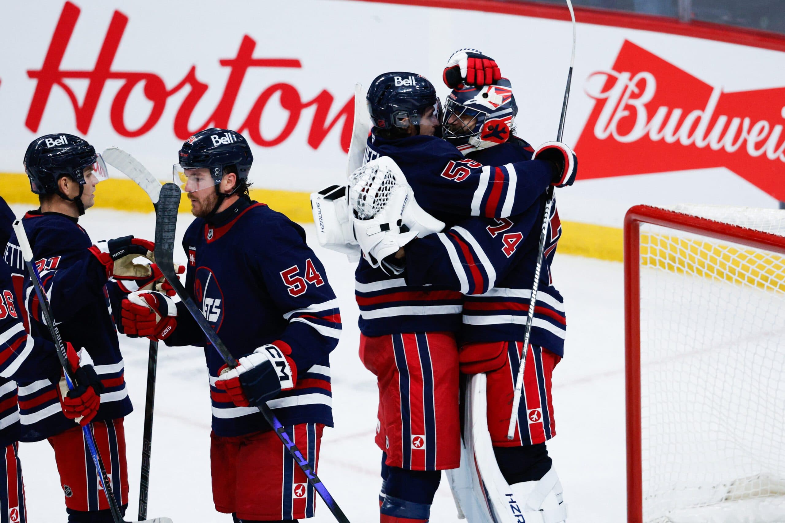 Could the Jets finish top three in the Central Division?