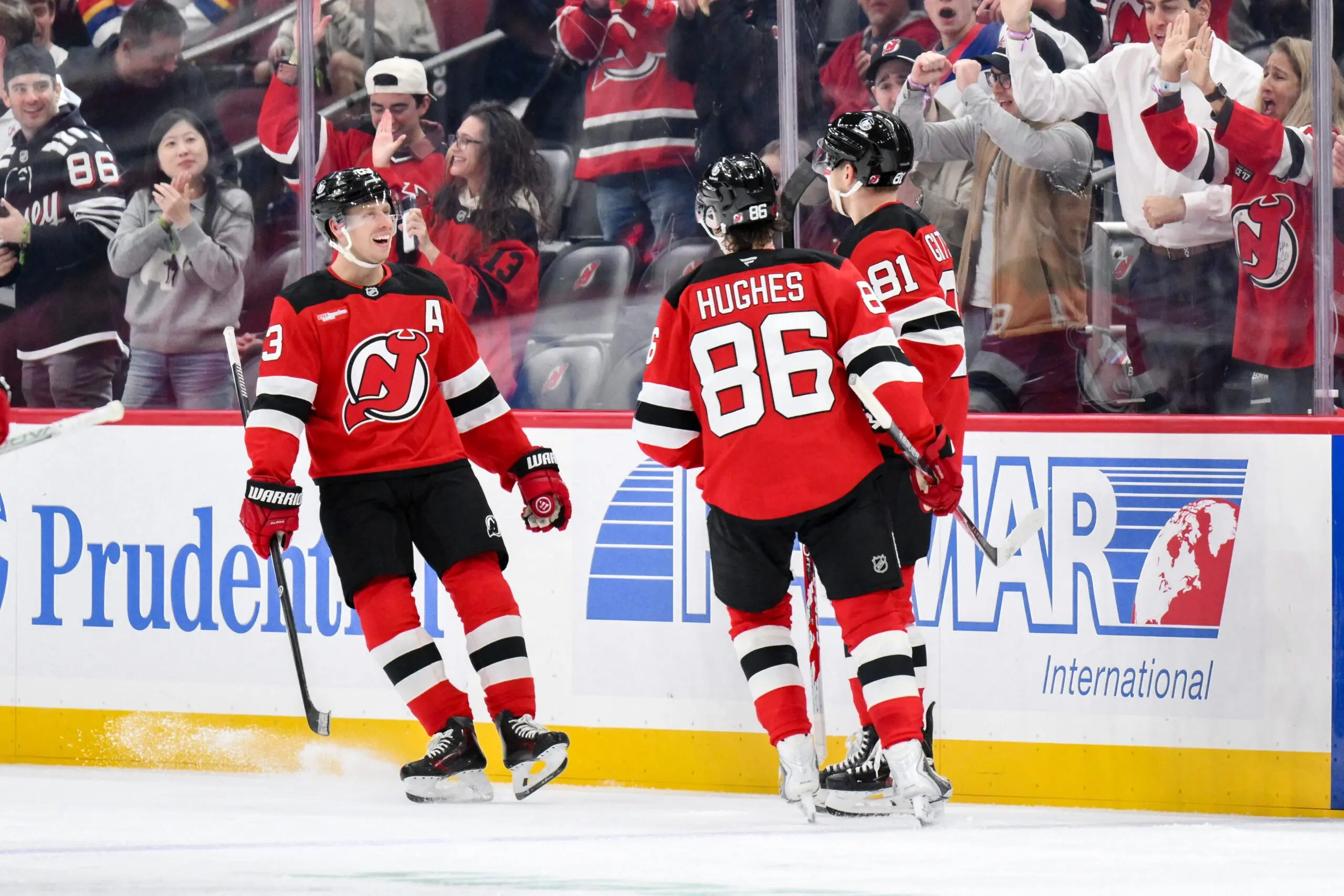 NHL power rankings: Surging Devils enter top 10 after Hellebuyck trade