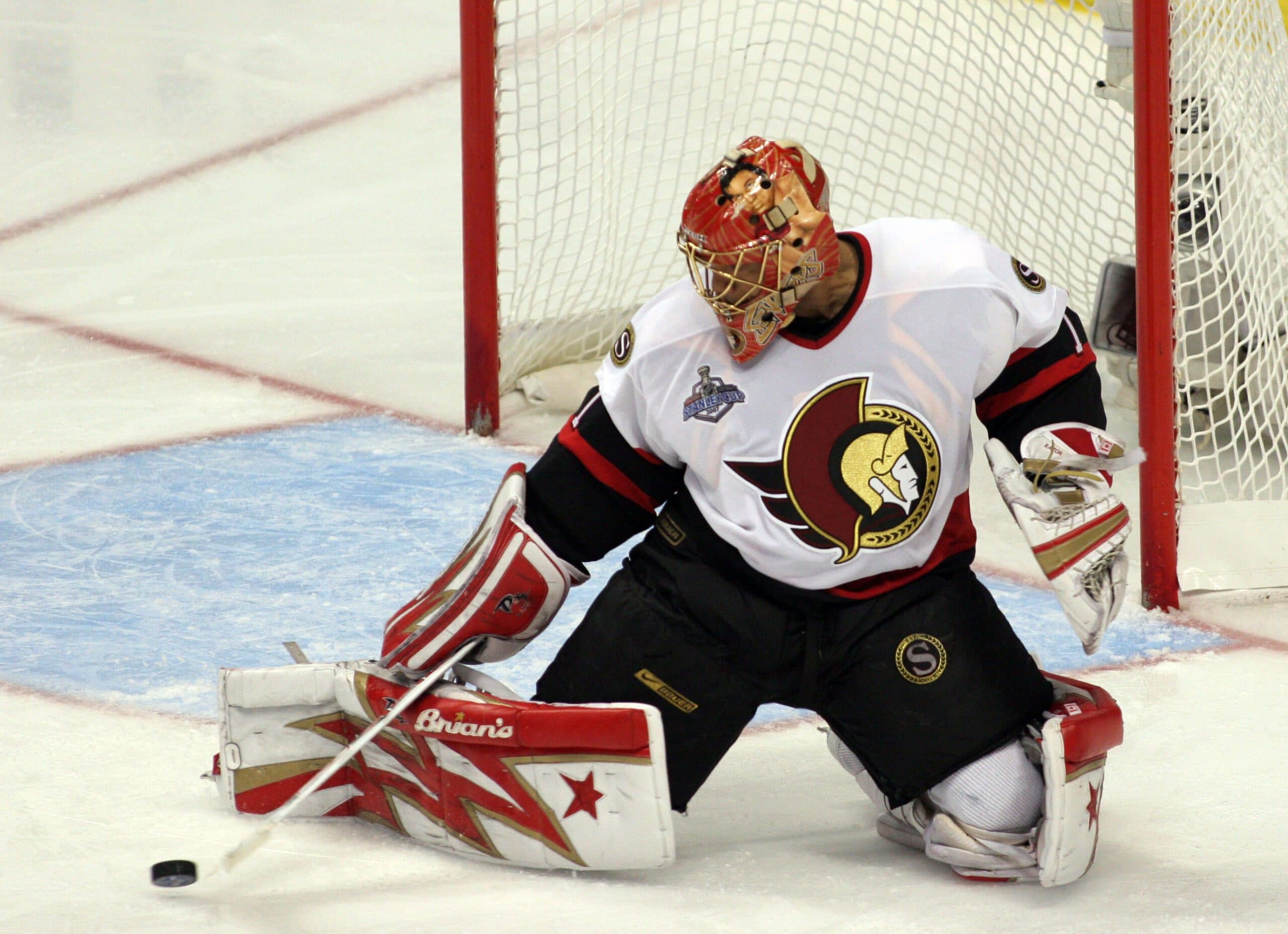 Senators to honor Ray Emery during home opener